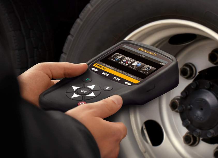 REIFENSERVICE FÜR ALLE KLASSEN: DAS TPMS PRO VON CONTINENTAL KANN JETZT AUCH NUTZFAHRZEUGE